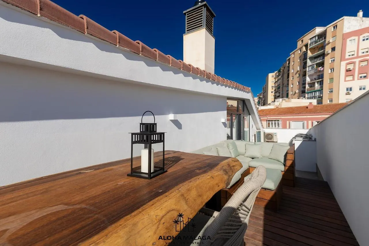 Luxury Duplex With Pool And Padel Court In Town Appartement Málaga 0*,  Spanje