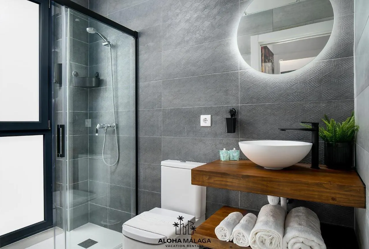 Apartamento Luxury Duplex With Pool And Padel Court In Town Málaga